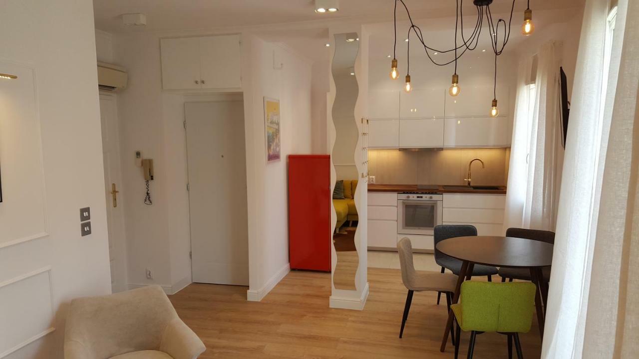 123 Sadi Carnot, Classe 2 Etoiles Saint-Raphaël Buitenkant foto