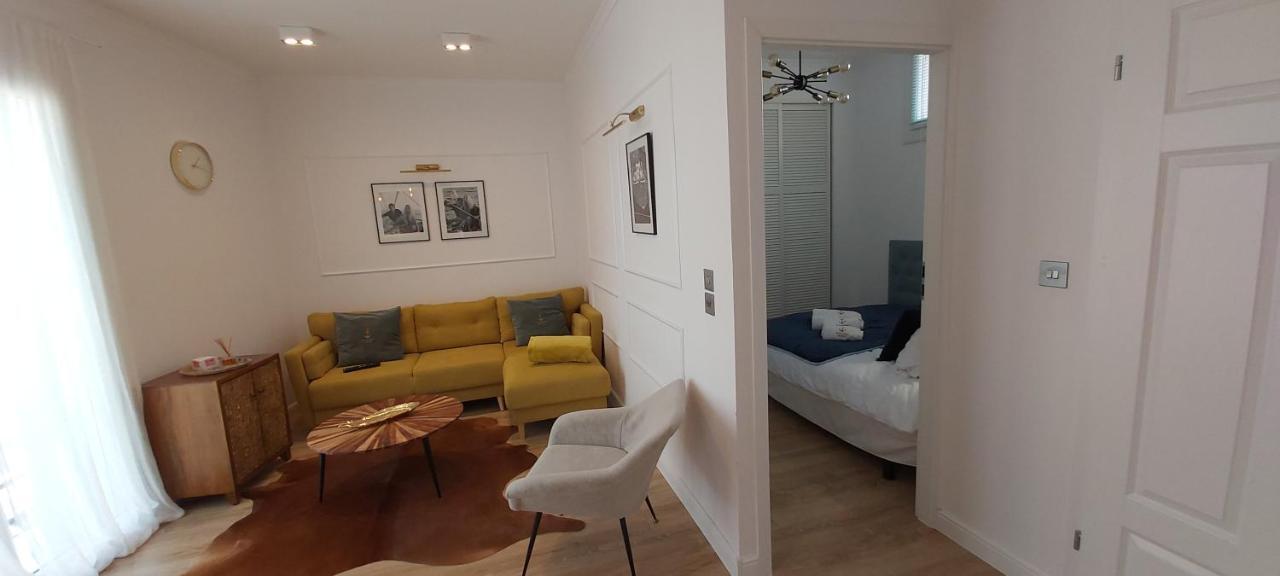 123 Sadi Carnot, Classe 2 Etoiles Saint-Raphaël Buitenkant foto